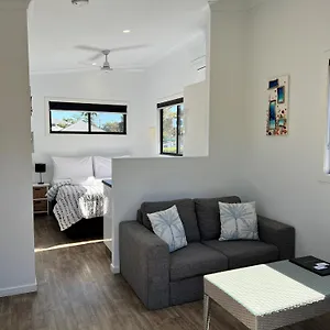 Holiday home Club Byron, Byron Bay